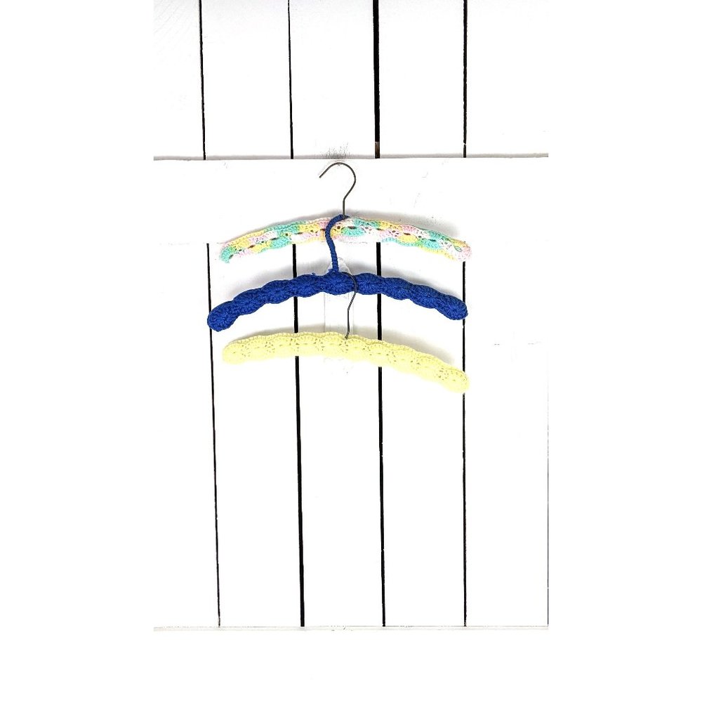 Knit hand crochet wooden afghan vintage clothing hangers set of 3